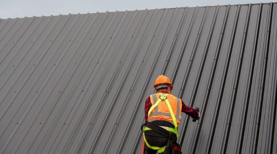 Professional metal roof installation services in Hiawatha, WV